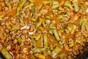 Deliciosa receta de carne molida con nopales y papas