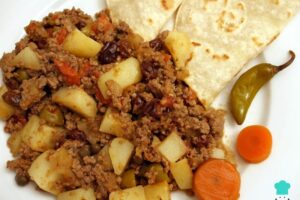 Deliciosa receta de papas con carne molida al horno: ¡Fácil y sabrosa!