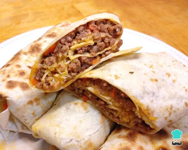 deliciosos-burritos-de-carne-molida-y-arroz-una-receta-facil-y-sabrosa