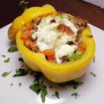 deliciosos-rellenos-de-carne-molida-en-pimientos