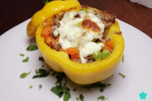 Deliciosos rellenos de carne molida en pimientos