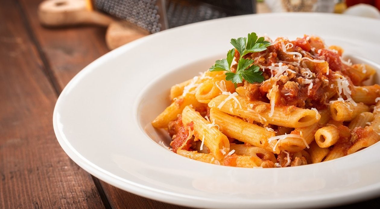 receta-facil-pasta-penne-con-carne-molida-aprende-como-hacerla