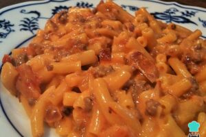 Receta rápida: Espaguetis con carne molida y crema de leche